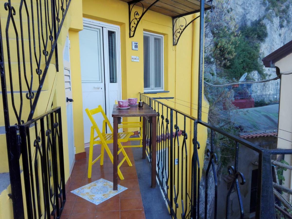 Отель Casa Reginella - Borgo Marinaro Конка-дей-Марини Экстерьер фото